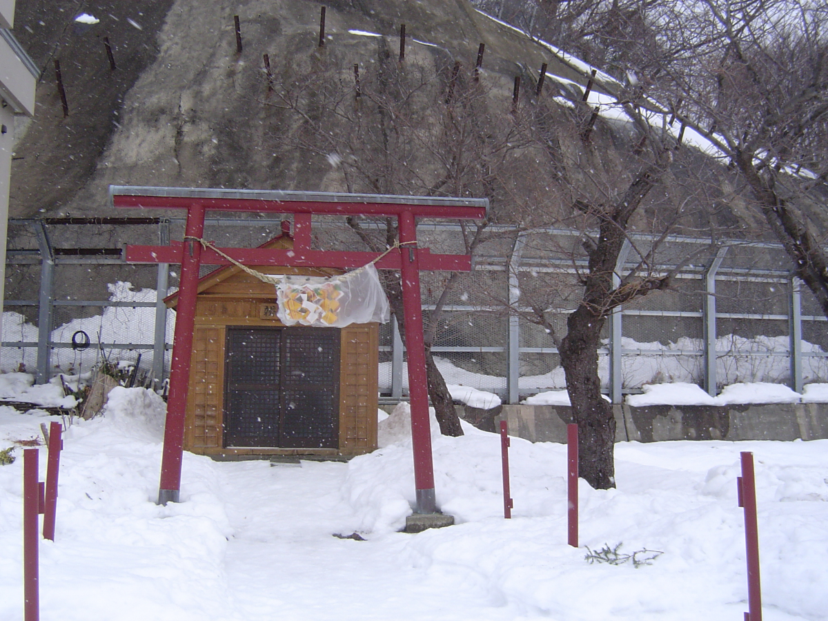 弁財天宮　青森市野内