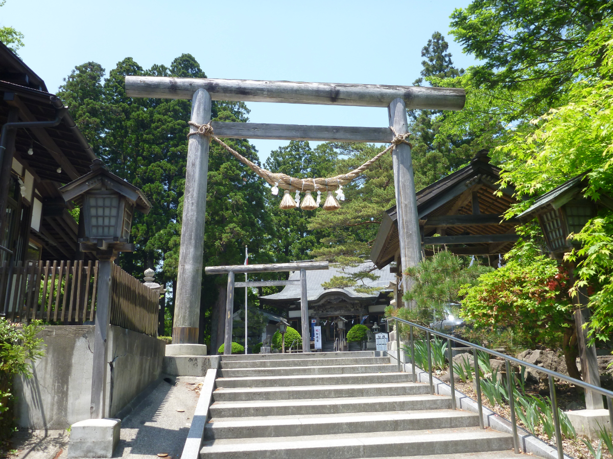 なぜ神社に行くか